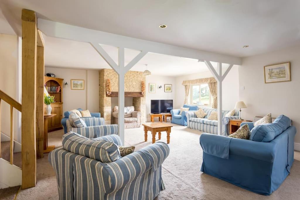 Stanway House, 8 Bedroom, 8 Bath 切尔滕纳姆 外观 照片